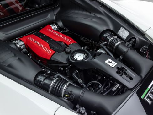 Used 2017 Ferrari 488 GTB image 45