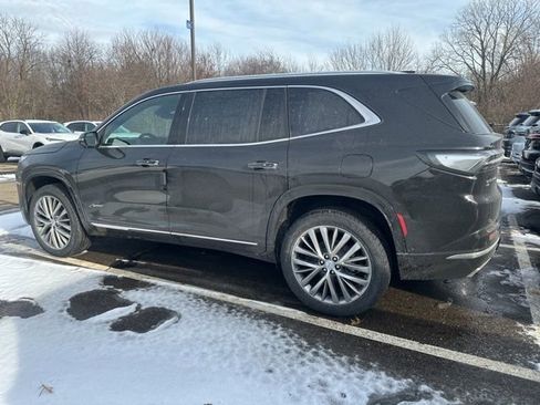 New 2026 Buick Enclave Avenir w/ Super Cruise Package image 8