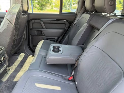 Certified 2026 Land Rover Defender 110 OCTA AWD/4WD image 23