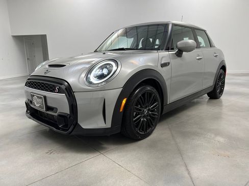 Used 2024 MINI Cooper S image 3