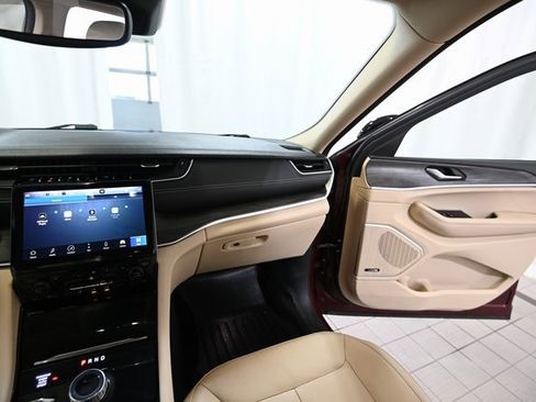 Used 2021 Jeep Grand Cherokee L Limited w/ MOPAR Finishing Package image 33