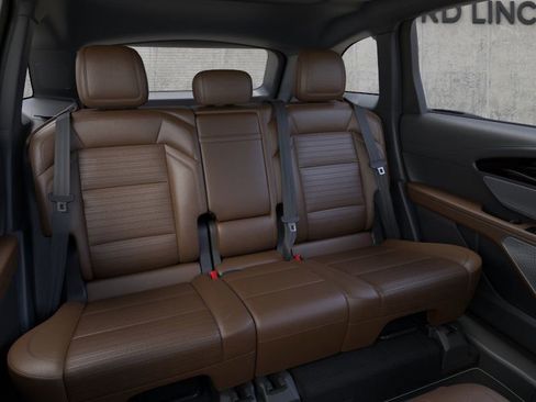 New 2026 Lincoln Nautilus Reserve image 11