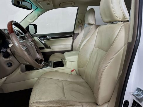 Used 2015 Lexus GX 460 w/ Premium Package AWD/4WD image 8