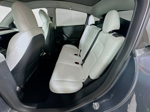 Used 2023 Tesla Model Y Long Range image 27