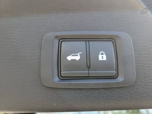 Used 2024 Mitsubishi Outlander SE AWD/4WD image 7