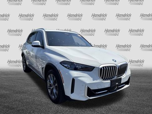 Used 2024 BMW X5 xDrive50e w/ Climate Comfort Package image 3
