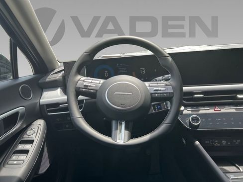 New 2025 Hyundai Sonata SEL image 9