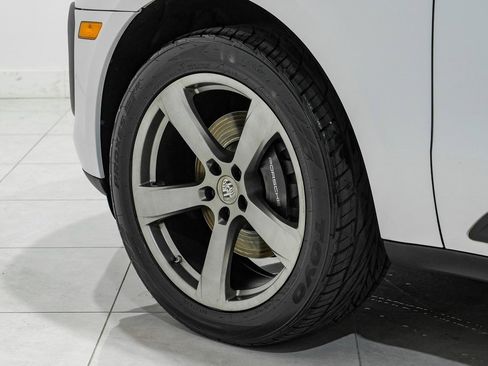 Used 2022 Porsche Macan image 53