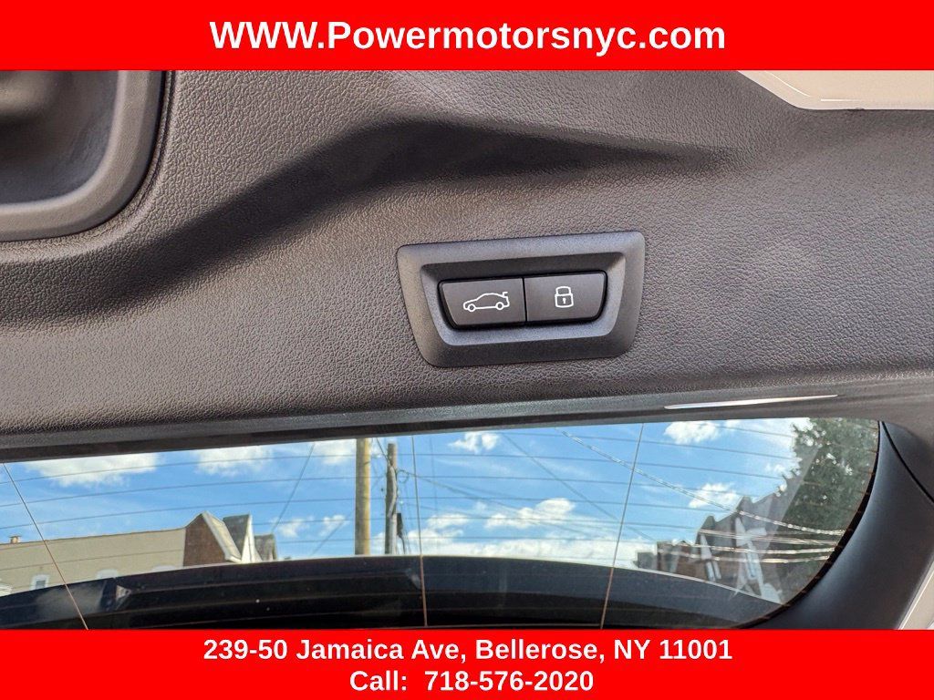 Used 2024 BMW X5 xDrive40i w/ M Sport Package AWD/4WD image 23