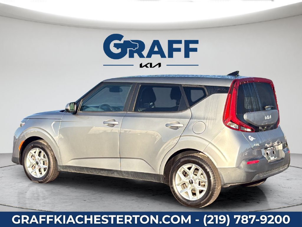 Used 2022 Kia Soul LX w/ Technology Package FWD image 5