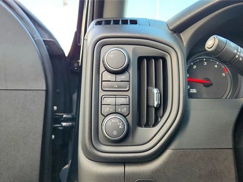 Used 2024 Chevrolet Silverado 2500 Custom w/ Custom Value Package image 19