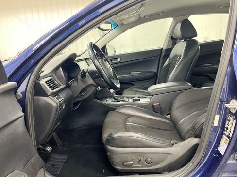 Used 2019 Kia Optima S image 19