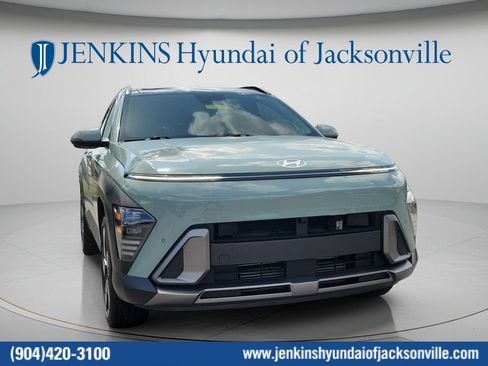 Used 2024 Hyundai Kona Limited AWD/4WD image 14