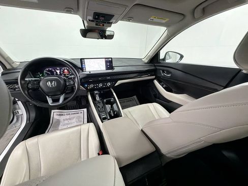 Used 2024 Honda Accord Touring image 21