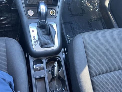 Used 2017 Volkswagen Tiguan Limited w/ Premium Package image 13