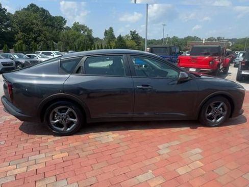 Used 2025 Kia K4 FWD image 3