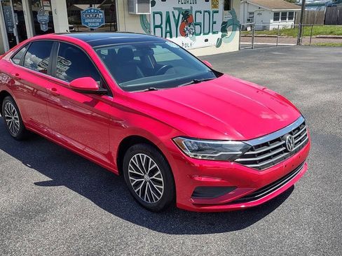 Used 2019 Volkswagen Jetta SE FWD image 3