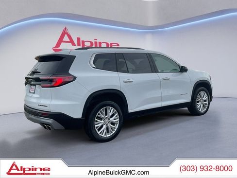 Used 2024 GMC Acadia Elevation image 5