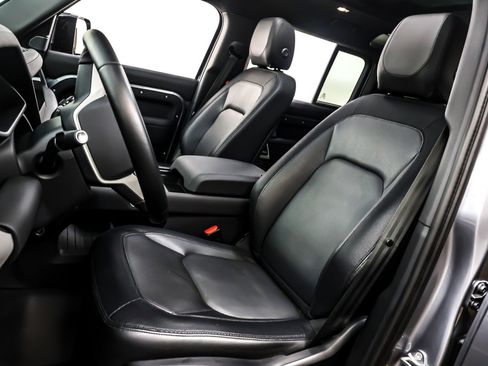 Used 2024 Land Rover Defender 110 X-Dynamic SE image 17