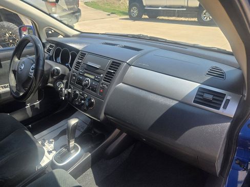 Used 2011 Nissan Versa 1.8 S w/ PWR Plus Pkg FWD image 12