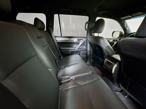 Used 2020 Lexus GX 460 Premium w/ Premium Package AWD/4WD image 25
