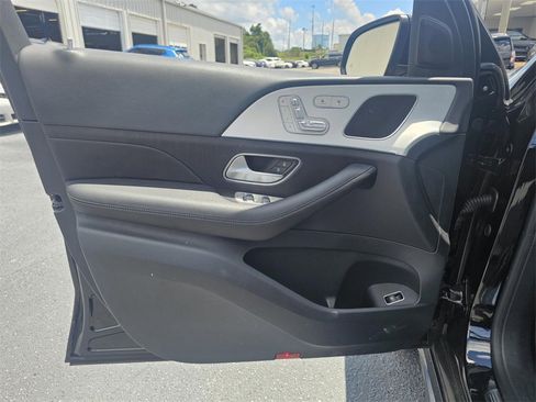 Used 2024 Mercedes-Benz GLE 450 4MATIC image 12