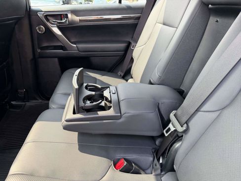 Used 2022 Lexus GX 460 Premium w/ Premium Plus Package AWD/4WD image 15