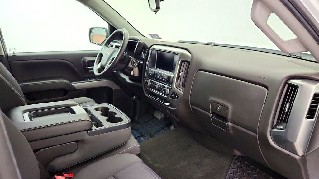 Used 2018 Chevrolet Silverado 1500 LT w/ All Star Edition AWD/4WD image 24