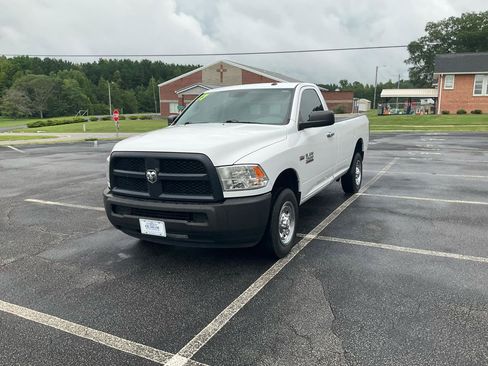 Used 2017 RAM 2500 Tradesman w/ Power & Remote Entry Group RWD image 16