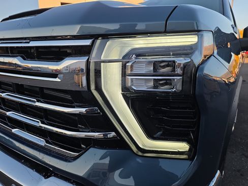 New 2026 Chevrolet Silverado 3500 LTZ w/ LTZ Premium Package image 9