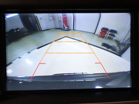 Used 2017 GMC Yukon Denali w/ Open Road Package image 20