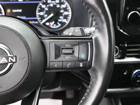 Used 2024 Nissan Pathfinder SL image 20