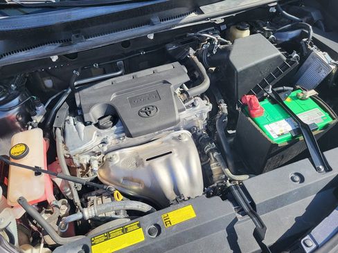 Used 2014 Toyota RAV4 LE AWD/4WD image 28