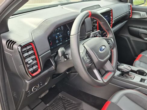Used 2025 Ford Ranger Raptor AWD/4WD image 10