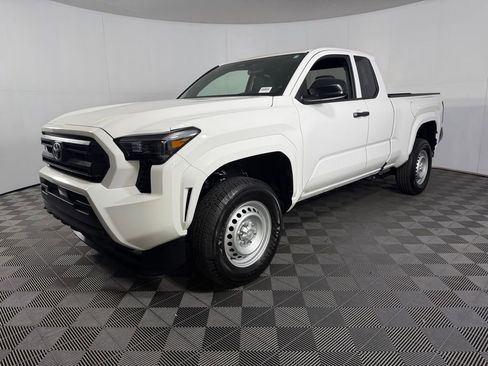 Used 2025 Toyota Tacoma SR RWD image 2