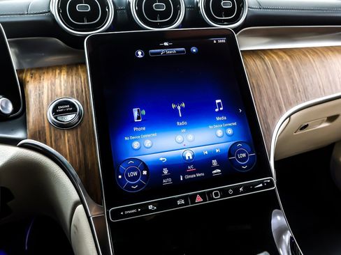 Certified 2023 Mercedes-Benz GLC 300 image 22