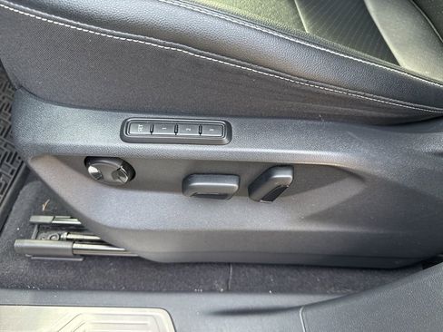 Used 2023 Volkswagen Atlas SEL R-Line image 12