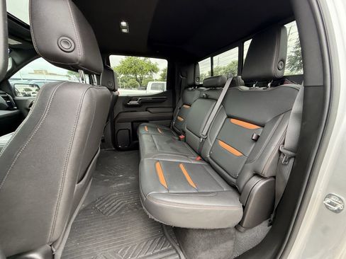 Used 2022 GMC Sierra 1500 AT4 w/ AT4 Premium Package AWD/4WD image 30