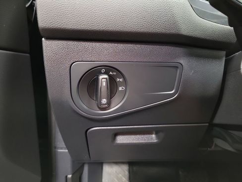 Used 2023 Volkswagen Tiguan S FWD image 21