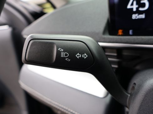 Used 2021 Ford Mustang Mach-E Select image 46