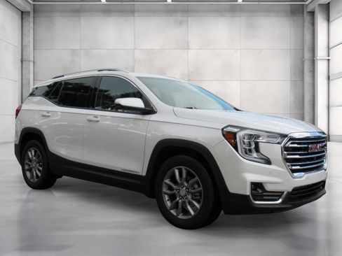 Used 2023 GMC Terrain SLT w/ Infotainment Package II FWD image 1