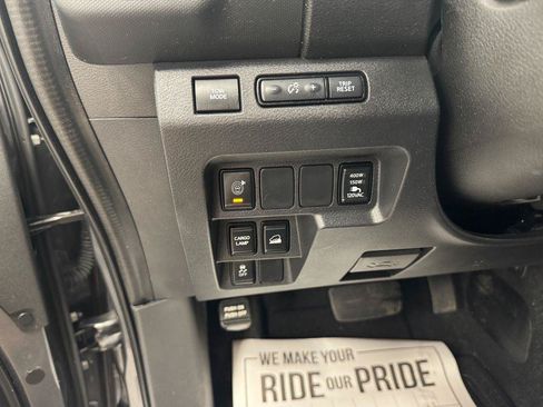 Used 2023 Nissan Frontier SV w/ SV Convenience Package AWD/4WD image 11