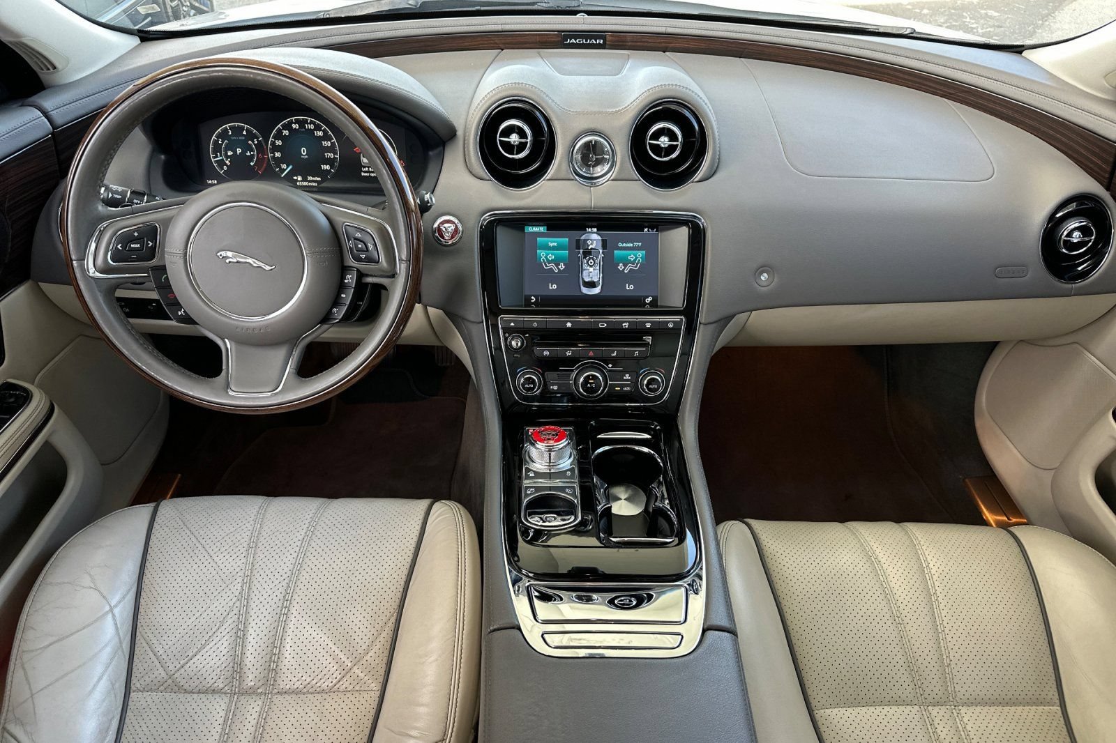 Used 2016 Jaguar XJ R-Sport RWD image 16