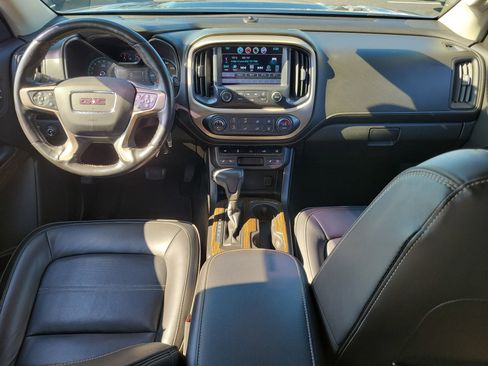 Used 2017 GMC Canyon Denali image 14