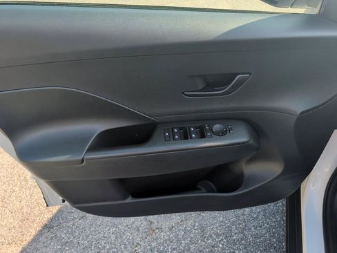 Used 2026 Hyundai Kona SEL Sport FWD image 16
