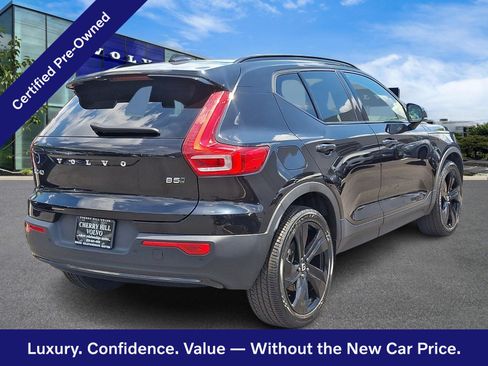 Certified 2023 Volvo XC40 B5 Plus w/ Climate Package AWD/4WD image 7