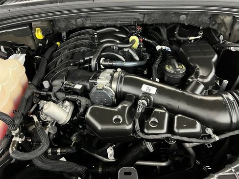 Used 2023 Jeep Grand Cherokee L Limited w/ Trailer Tow Group (B) image 38