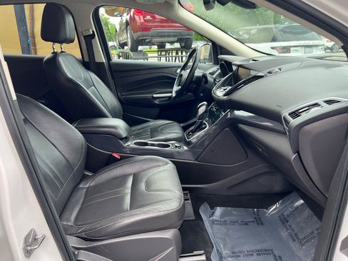 Used 2013 Ford Escape Titanium w/ Parking Technology Pkg AWD/4WD image 16
