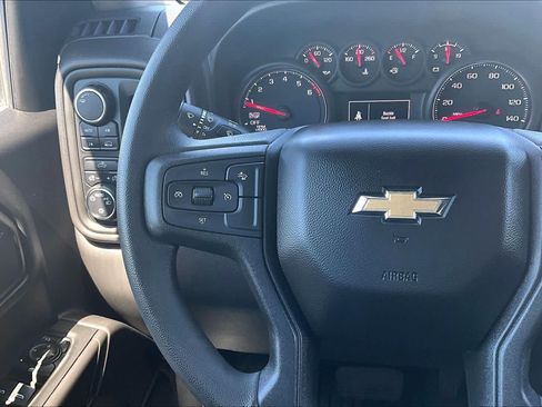 Used 2023 Chevrolet Silverado 1500 Custom AWD/4WD image 23