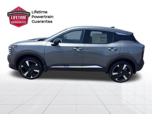 New 2026 Nissan Kicks SR w/ SR Premium Package FWD image 8
